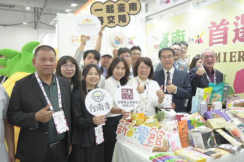 黃敏惠市長聯手黃偉哲市長共組台灣隊。