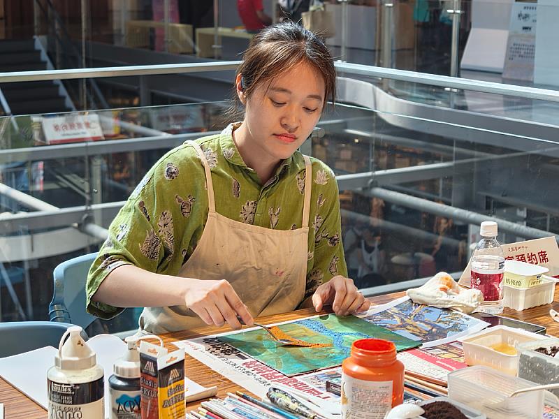 鶯歌光點親子活動！《朧日書寫》立體樹畫體驗吸睛登場