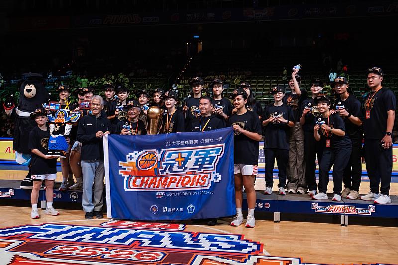 世新大學女籃延長賽封后 小巨蛋奪隊史第6冠