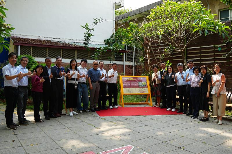 南大地球日活動邀集地方與企業代表參與，透過綠地認領行動，展現南大串聯在地資源推動永續發展的實踐。