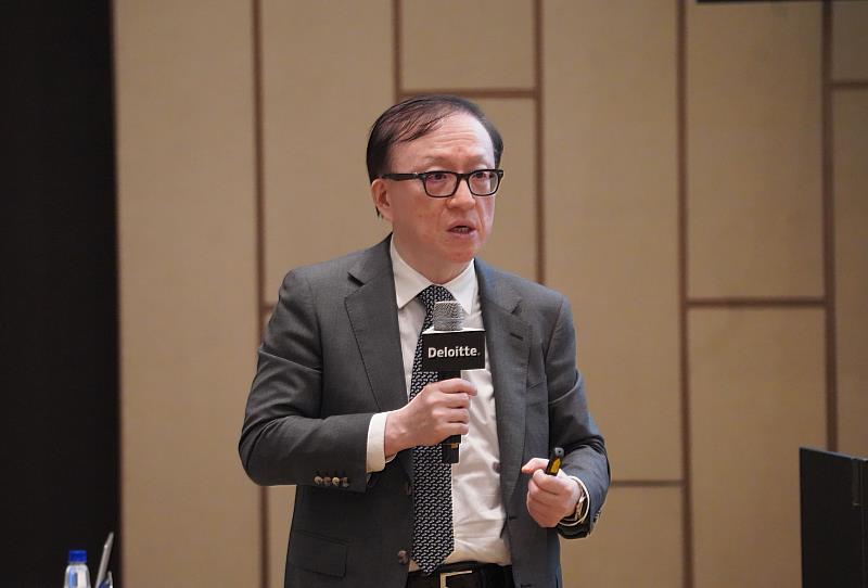 圖五、聯發科技股份有限公司法務長宿文堂。