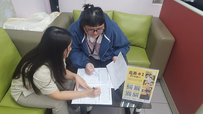 微型保險提供新住民面對意外風險的保障。