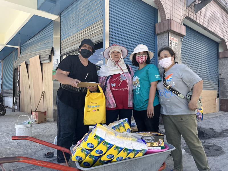 門諾基金會發送防災守護包予光復風災受影響居民，提供基本災害應變用品。