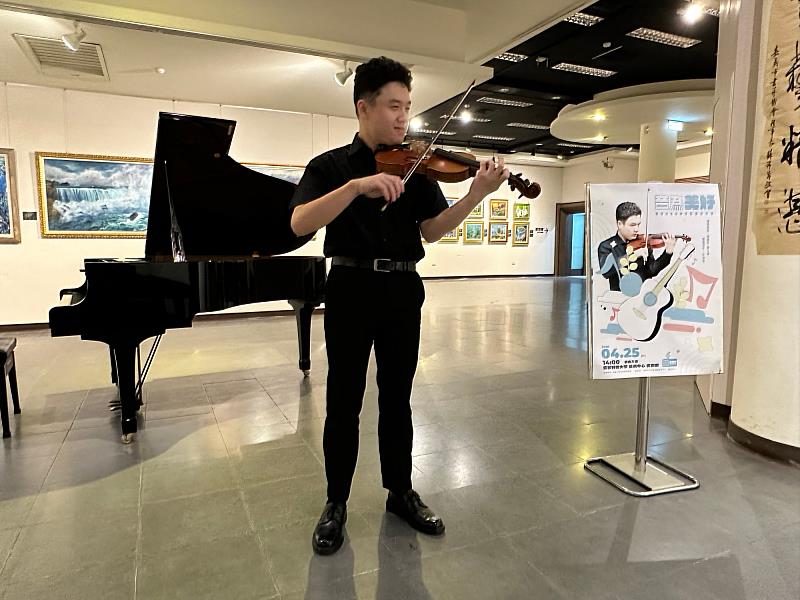 翔緯－小提琴。