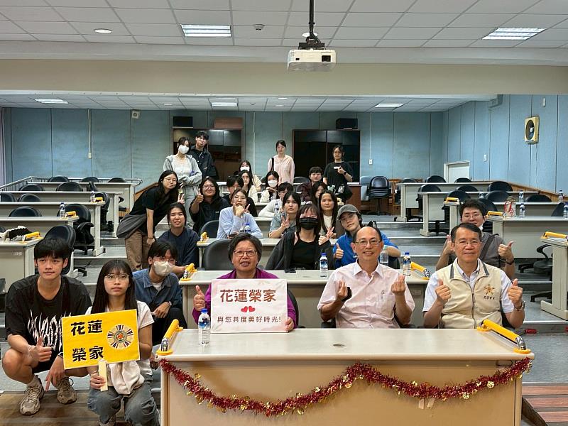 榮家參訪圓滿完成大合照。