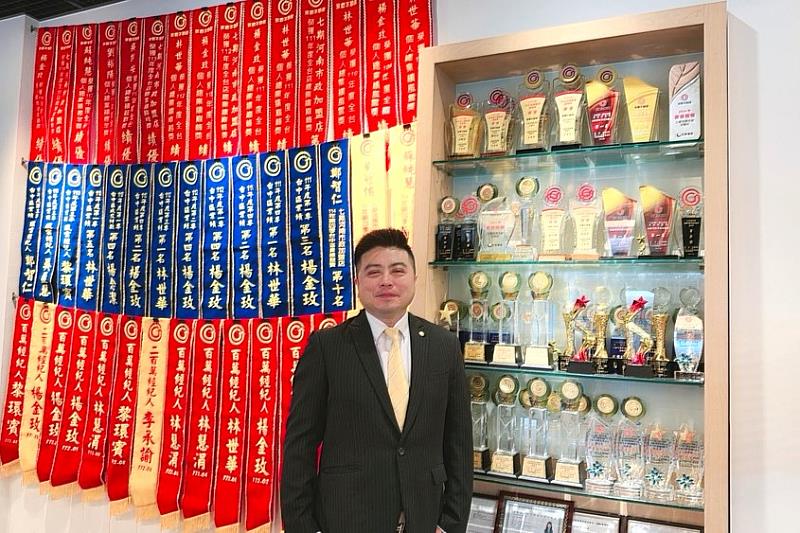 林世華認為，過去房仲比的是勤快，現在則是靠資源整合能力取勝，而永慶集團在這方面擁有絕對優勢，進而選擇加入。