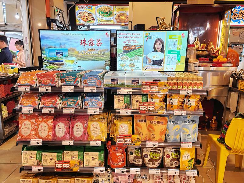 阿里山烏龍茶拉麵飄香獅城 嘉義優鮮攻進新加坡餐飲市場