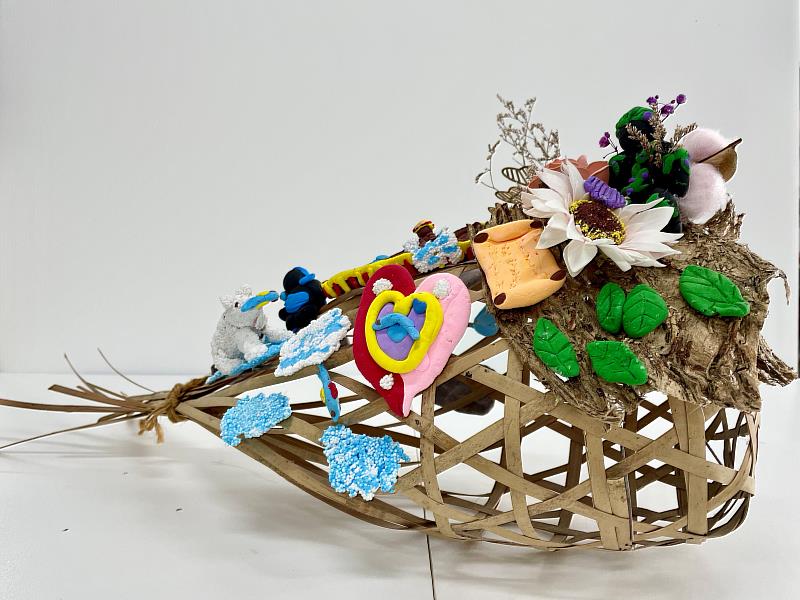 畫筆寫下成長記憶！《藝享樂園》新生國小美術班畢展4/25開幕