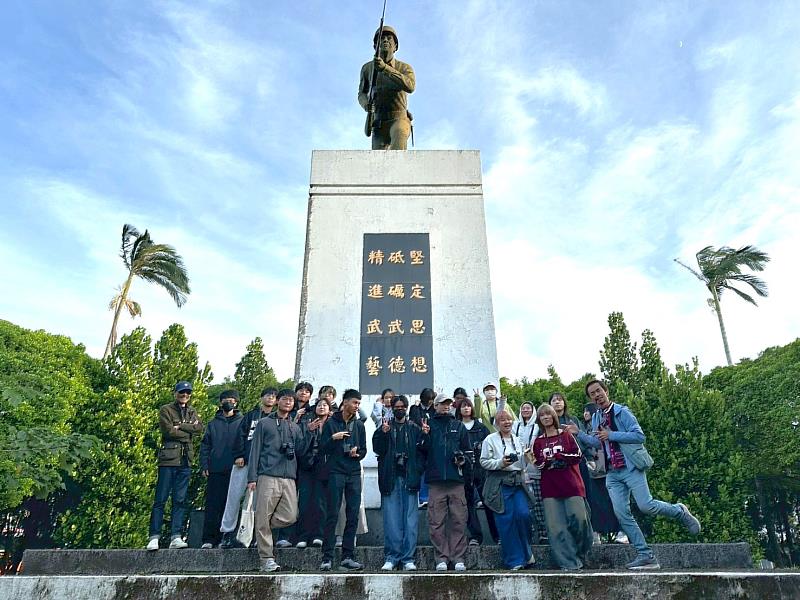 龍岡走讀紀實攝影。