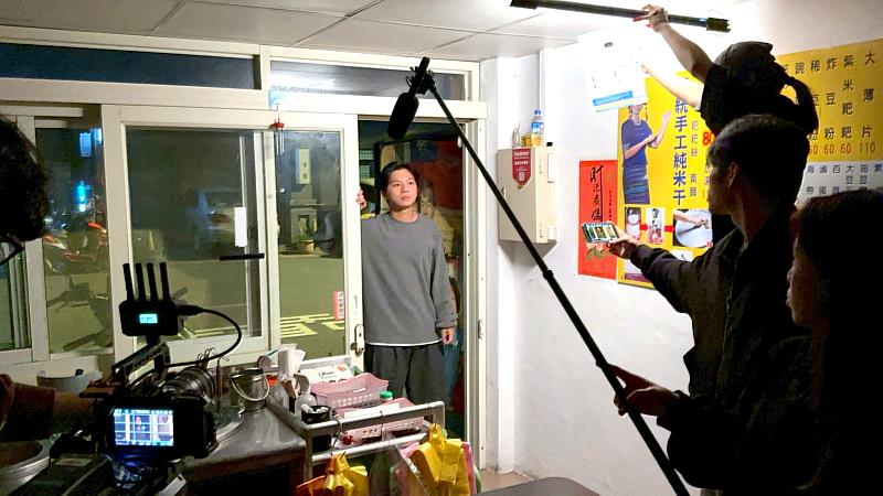 進行龍岡米干行銷影片拍攝，展現地方特色飲食文化與品牌形象。