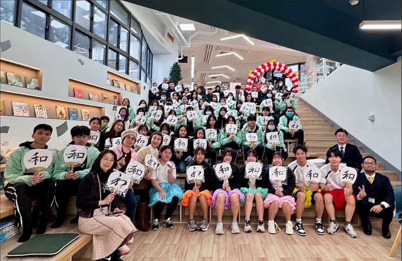 成德高中接待日本姊妹校。