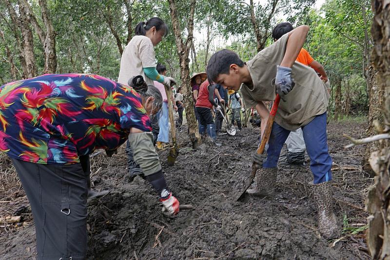 落實保育由在地出發，高北社區居民踴躍投入棲地營造行動，共同守護家鄉的生態資源。