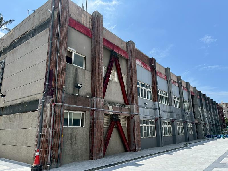 光華國中信義樓校舍外觀。