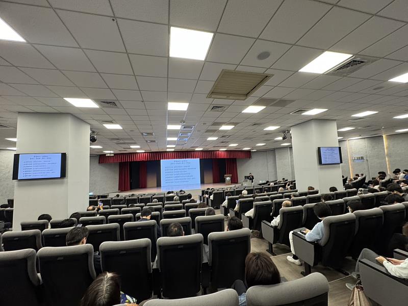 專題講座會場聽眾參與踴躍。