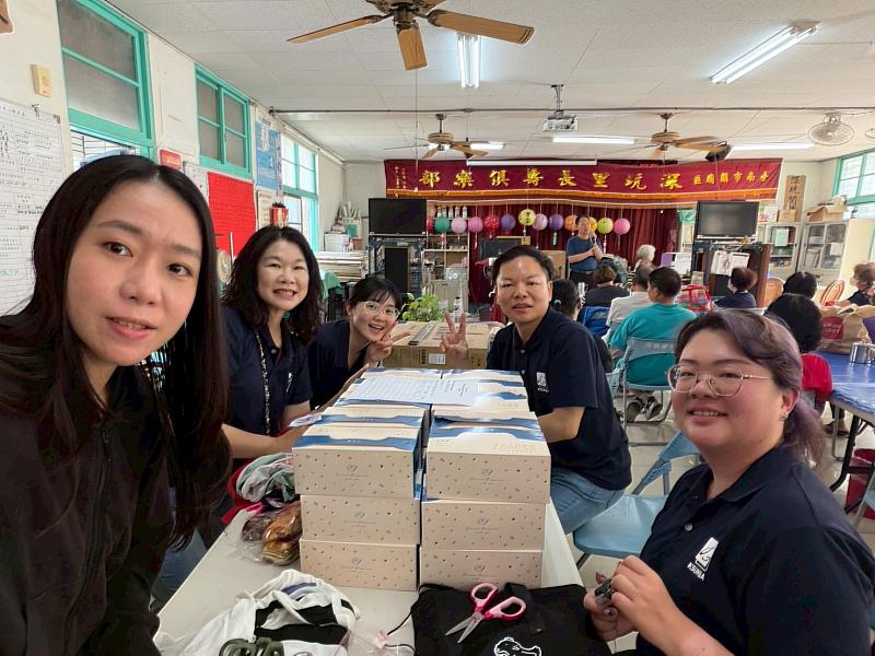 崑大企管碩專班走入社區參與社會實踐。