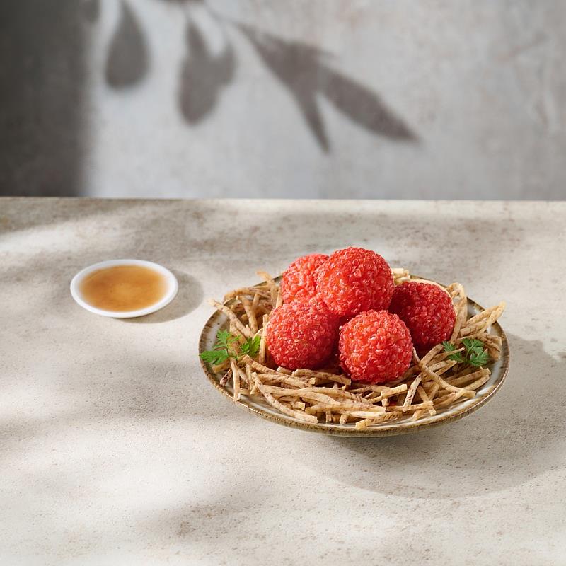 喜迎母親節到來，王品3大中餐推出荔枝蝦球贈菜好禮，慰勞辛苦的媽媽。