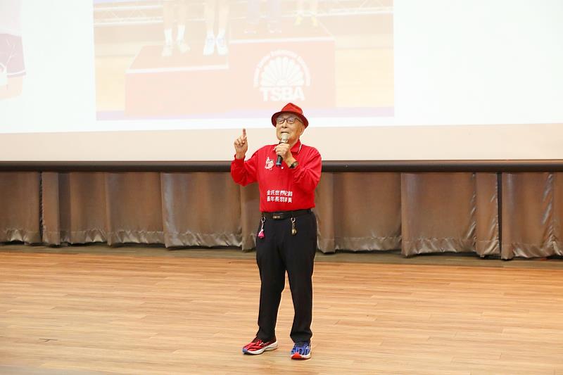 105歲金氏世界紀錄保持人、傳奇羽球選手林友茂先生。