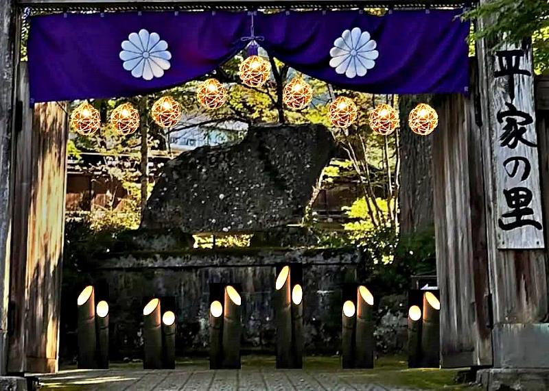 壇之浦戰役後，敗走的平家武士的躲藏到湯西川溫泉，過著隱世的生活。