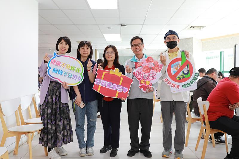 守護同仁健康隨行！母親節前夕環保局暖心啟動「健康專車」