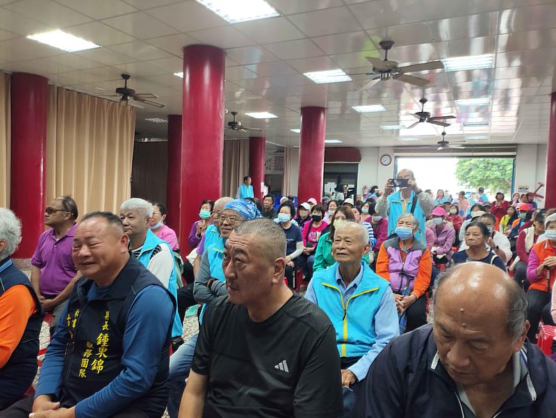 愛我家鄉、樂活齊步走 百位鄉親扶老攜幼齊步走 共創健康幸福苗栗