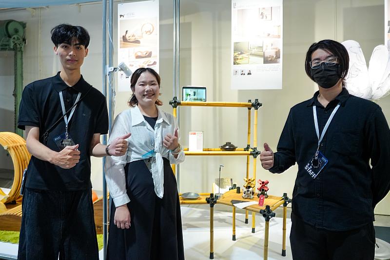 《Libre Bamboo》以竹材與模組化連接件打造家具系統，讓設計兼具美感、實用與永續精神，入圍德國iF學生設計獎。