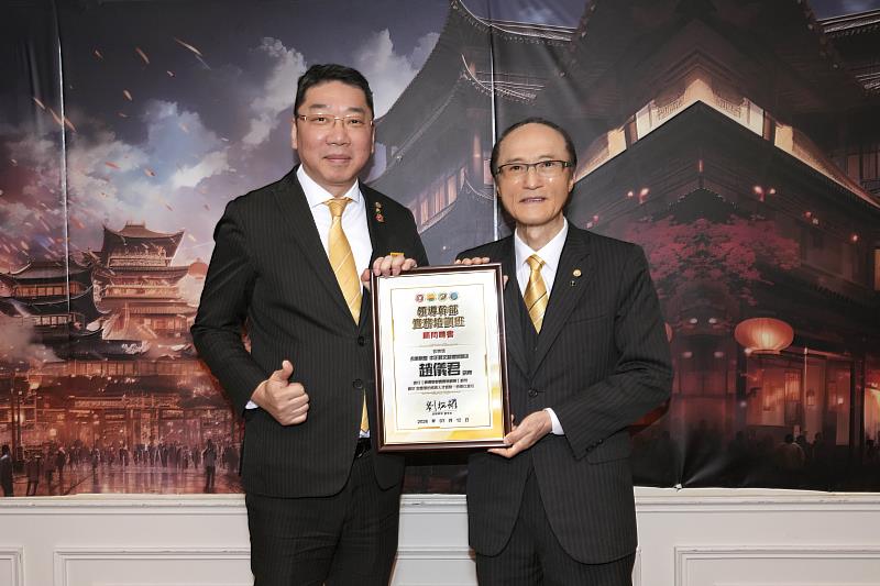 永慶加盟體系的「共好」文化，讓趙儀君深感認同，他時常擔任集團講師，分享成功經驗。