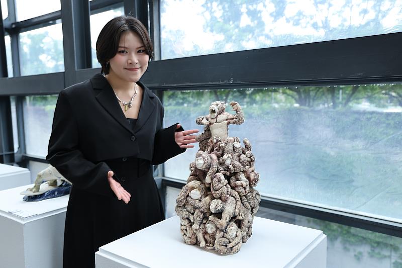 學生組銀獎林相吟《獸困》。