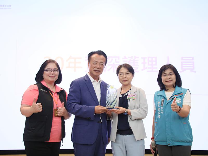 嘉義縣衛生局陳腕玉科長