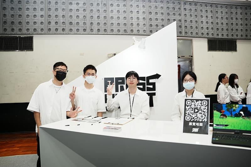 【多樂系：夢想啟動】 南臺科大多媒體與電腦娛樂科學系以《Press Start》為題，展現學生在數位遊戲與互動開發領域的實戰能量，邀請觀眾按下開始鍵進入夢想世界。