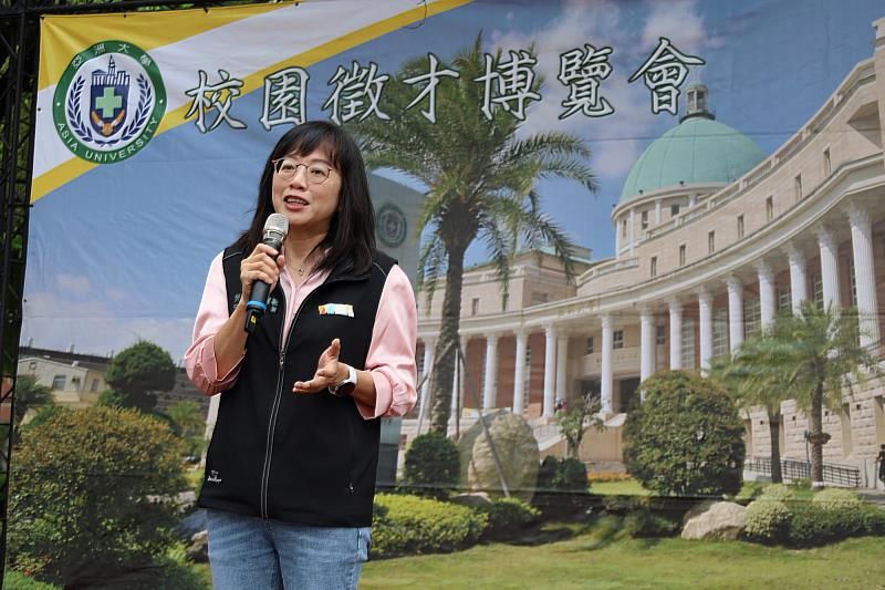 勞動部勞動力發展署中彰投分署傅晶如副分署長蒞臨致詞，鼓勵學子善用政府青年就業資源。