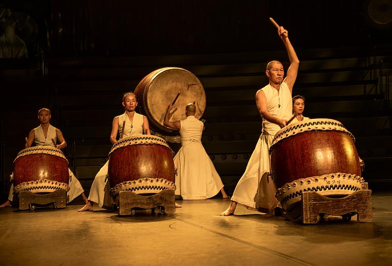 2026新北市鼓藝節演出團隊「優人神鼓」。