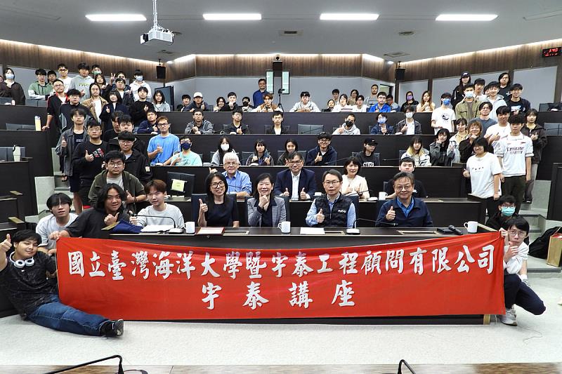 資深媒體人夏珍海大演講 解析從紙媒到AI的典範轉移與後真相困境