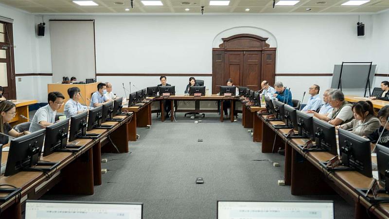 高虹安市長主持第37次交通改善小組會議，聚焦高翠路多岔路口安全優化。