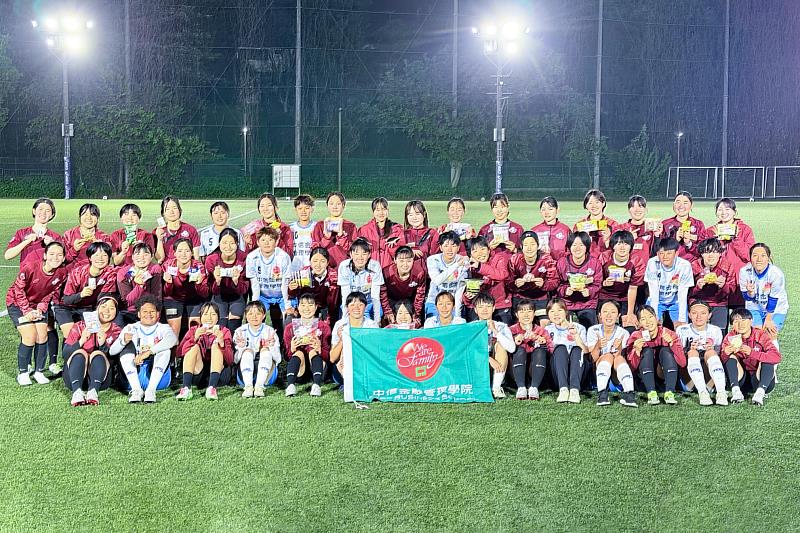 中金院女足代表隊與日本傳統名校早稻田大學的女子足球隊進行聯合訓練及交流賽。（圖／中金院提供）