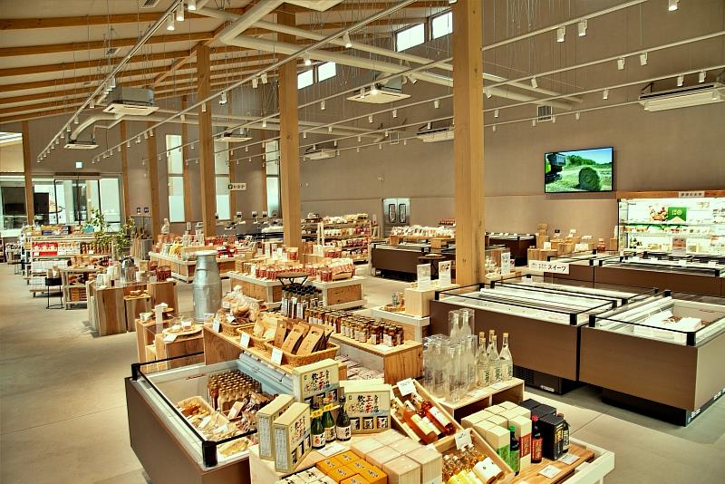 農場商店已重新翻修，以「與自然共生」為主題。