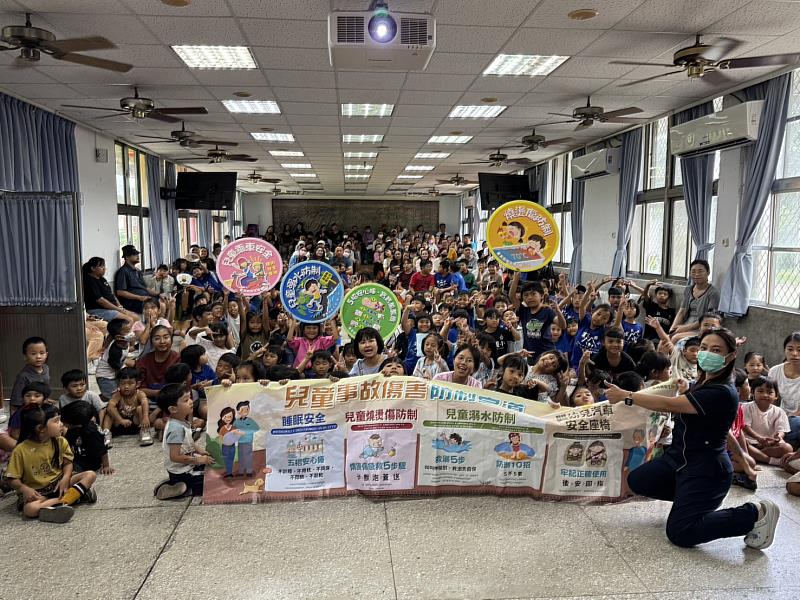 台東縣金峰鄉衛生所結合賓茂國小母親節活動 推廣「預防兒童事故傷害」宣導