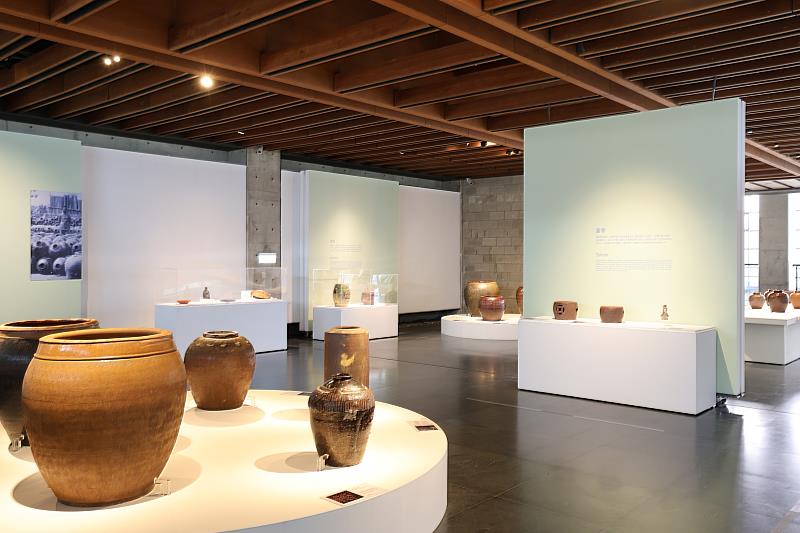 「印與款：臺灣陶痕」特展即日起至7月12日在陶博館3樓特展室展出。