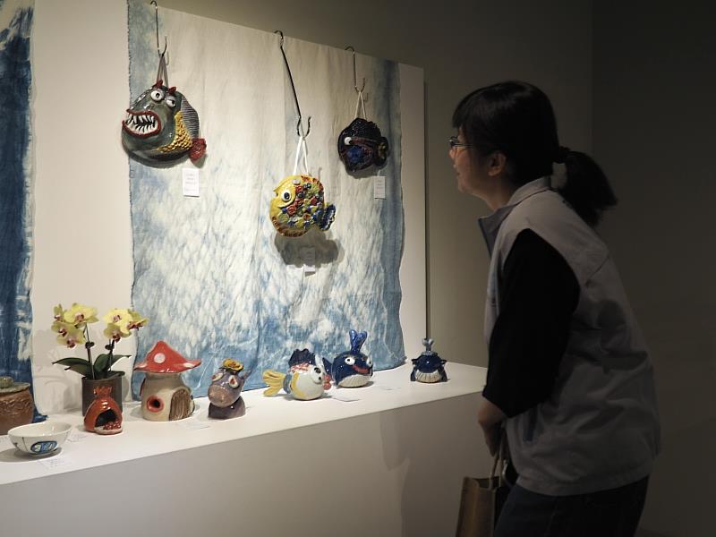 臺東藝起樂陶陶！師生陶藝作品展開幕