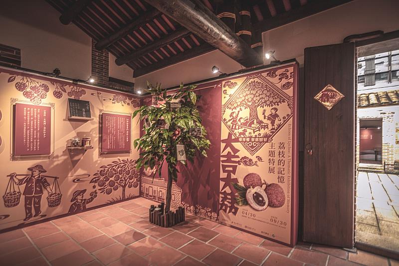 新店十四張歷史建築園區「文資好時光-新北傳統工藝暨城市記憶特展」現正展出中。