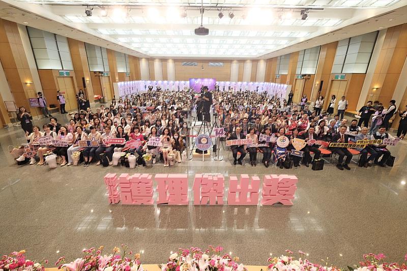 新北市第14屆護理傑出獎大合照。