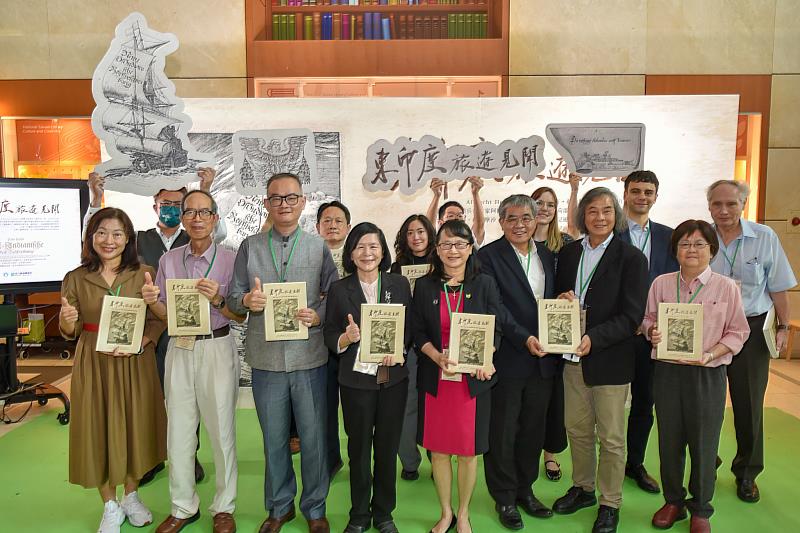 國立臺灣圖書館與文藻外語大學攜手，翻譯古籍《東印度旅遊見聞》。