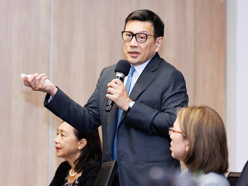 淡江金鷹校友、SEMI全球行銷長暨台灣區總裁曹世綸帶來產業第一線觀點。（圖／淡江大學提供）
