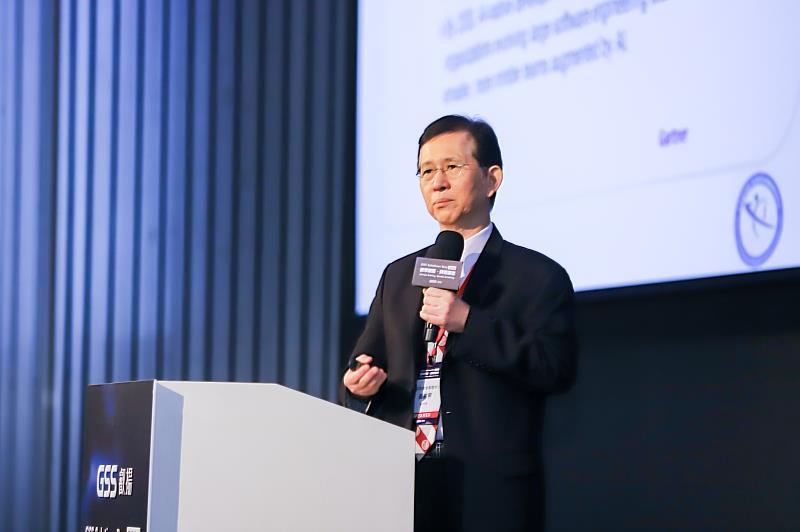 中央研究院資安專題中心黃彥男執行長於分享中聚焦AI風險與治理。
