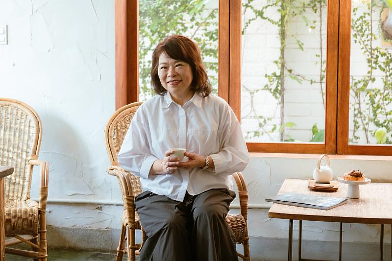 黃敏惠市長連續4年獲施政滿意度金獎，滿意度突破8成，為非六都第一。