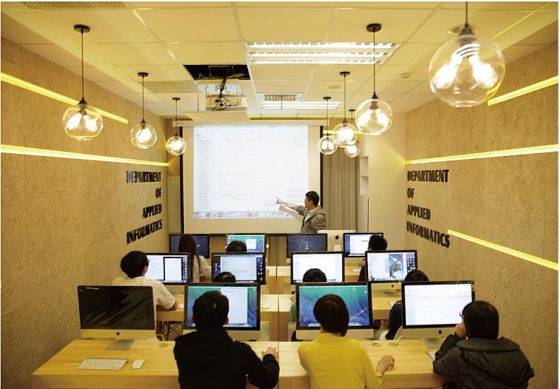麗臺科技攜手佛光大學，導入NVIDIA DLI認證課程。