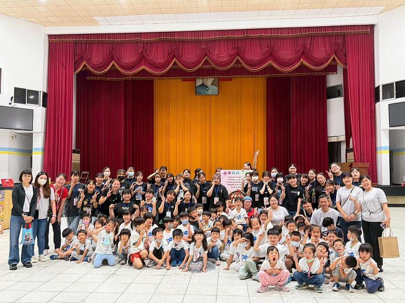 嘉藥幼保系舉辦「夜市攏底『嘉』」闖關活動邀請鄰近幼兒園參加。