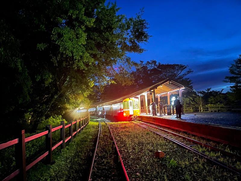 阿里山火車站一景。