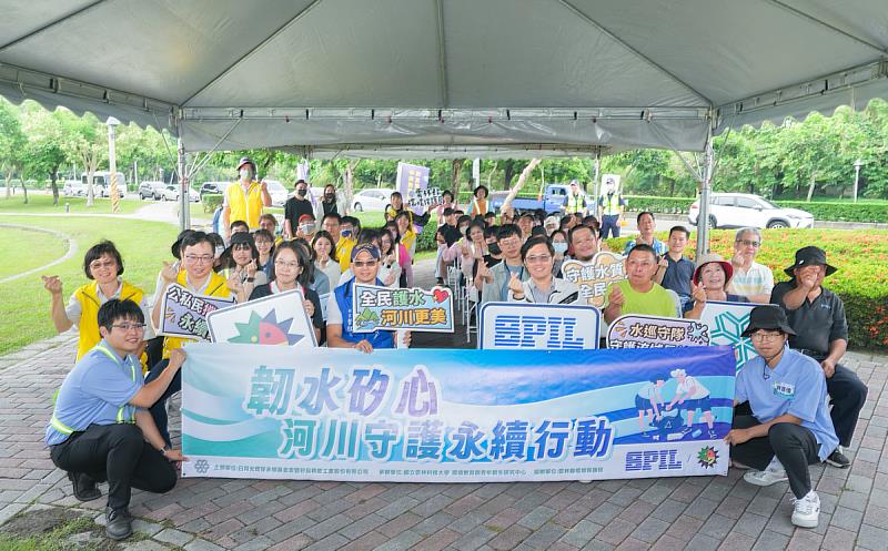 「靭水矽心-河川守護永續行動」集結墾地里居民、雲林縣環保局、矽品精密、中科虎尾園區污水處理廠及雲科大師生共同參與。