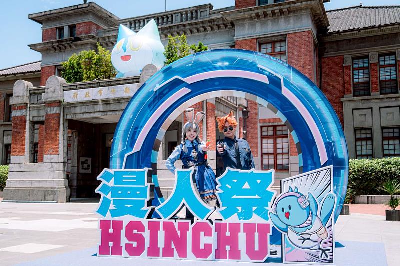 高虹安市長與林琨瀚副市長共同宣傳新竹國際動漫節。