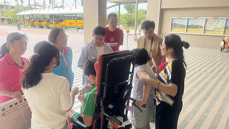 臺南市救國團「愛・讓視界無礙」公益配鏡活動